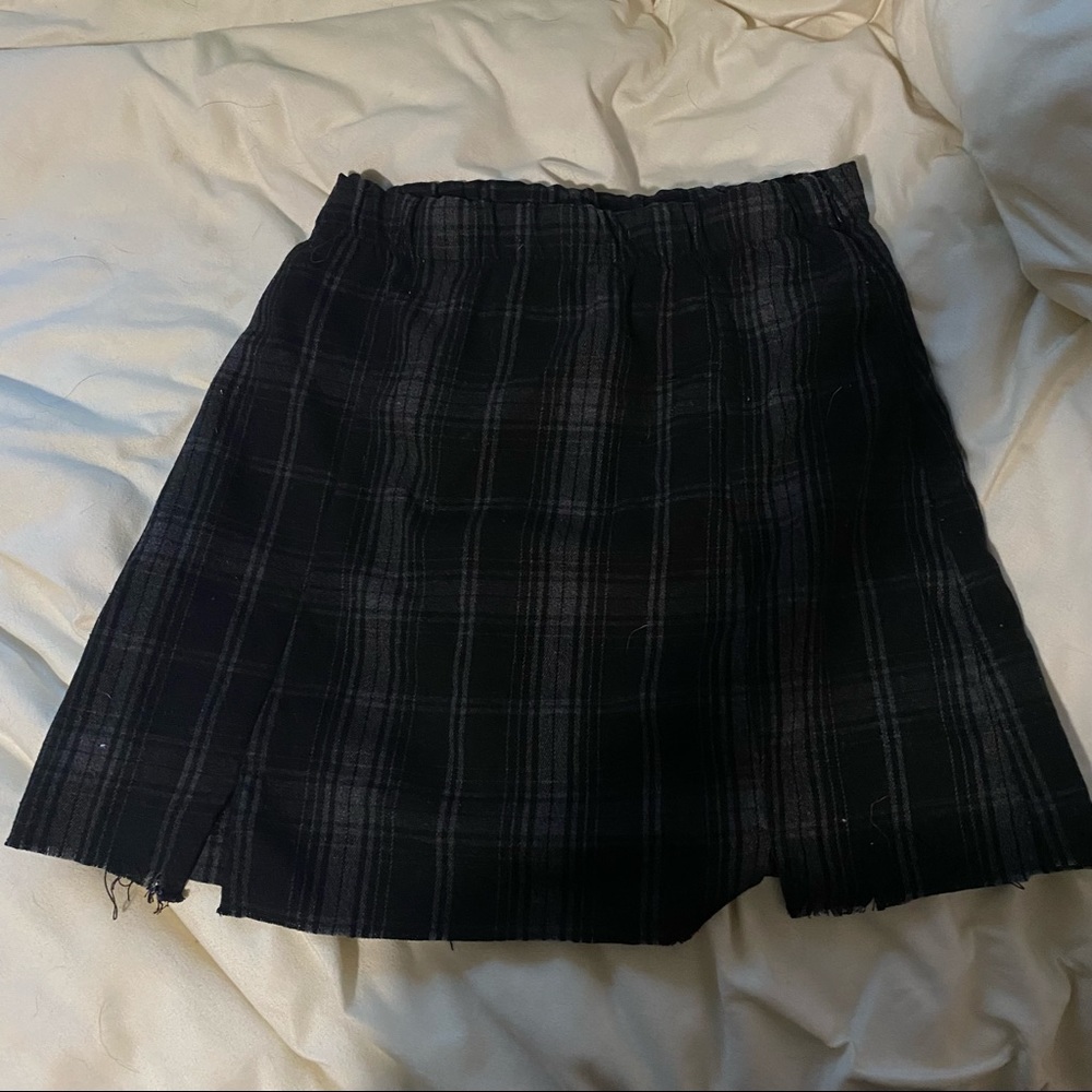 Brandy Melville plaid skirt!